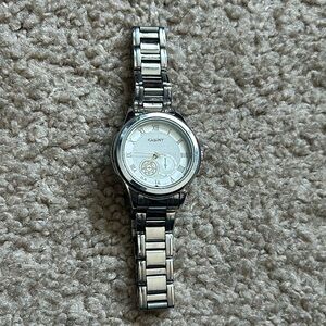 Kasiny women’s vintage silver stainless steel bracelet‎ watch one size